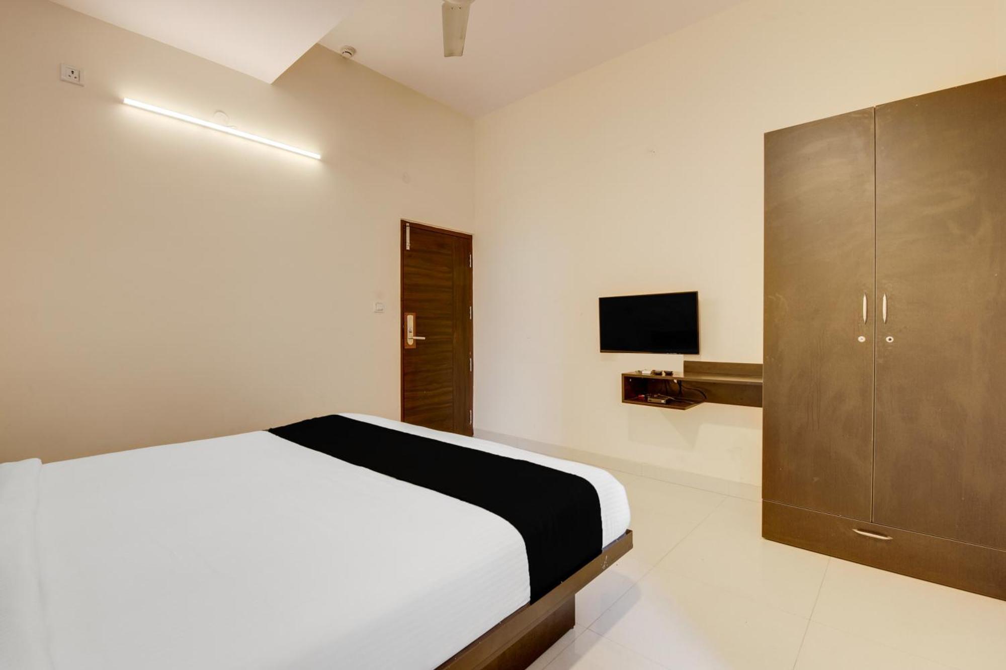 Super Townhouse Hbr Layout Bangalore Exterior foto