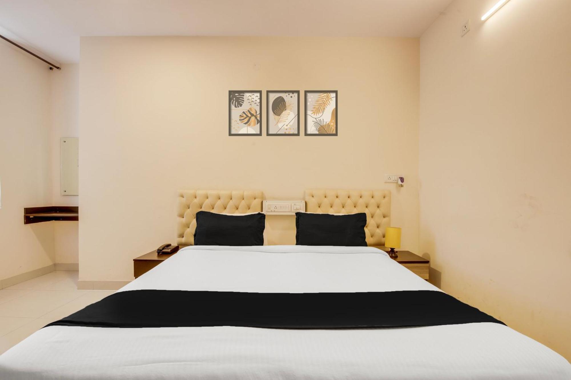 Super Townhouse Hbr Layout Bangalore Exterior foto
