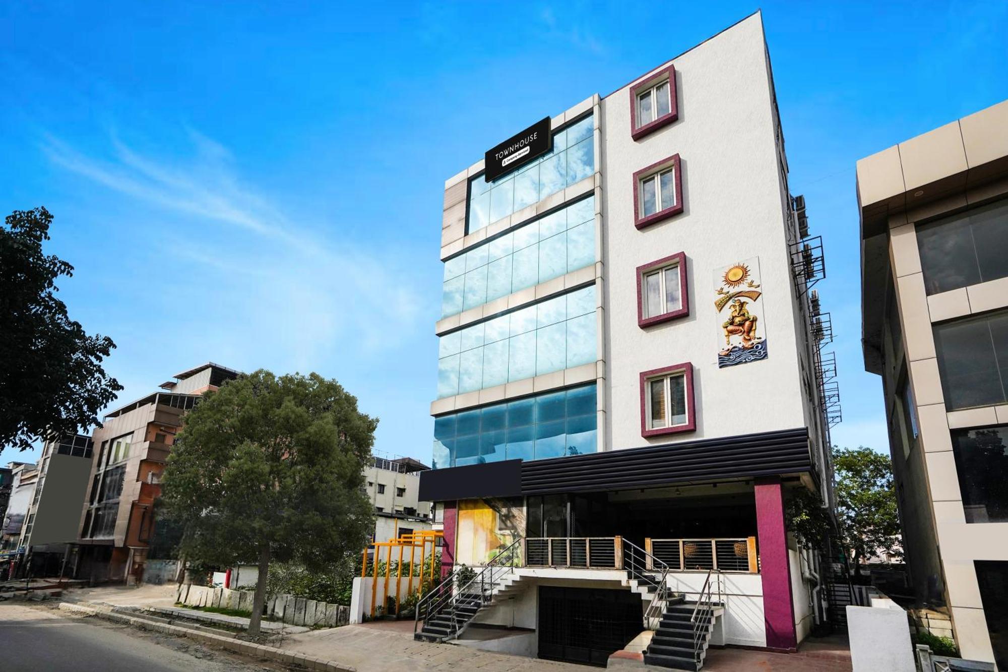 Super Townhouse Hbr Layout Bangalore Exterior foto
